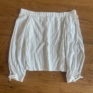 OFF THE SHOULDER WHITE STRIPED TOP